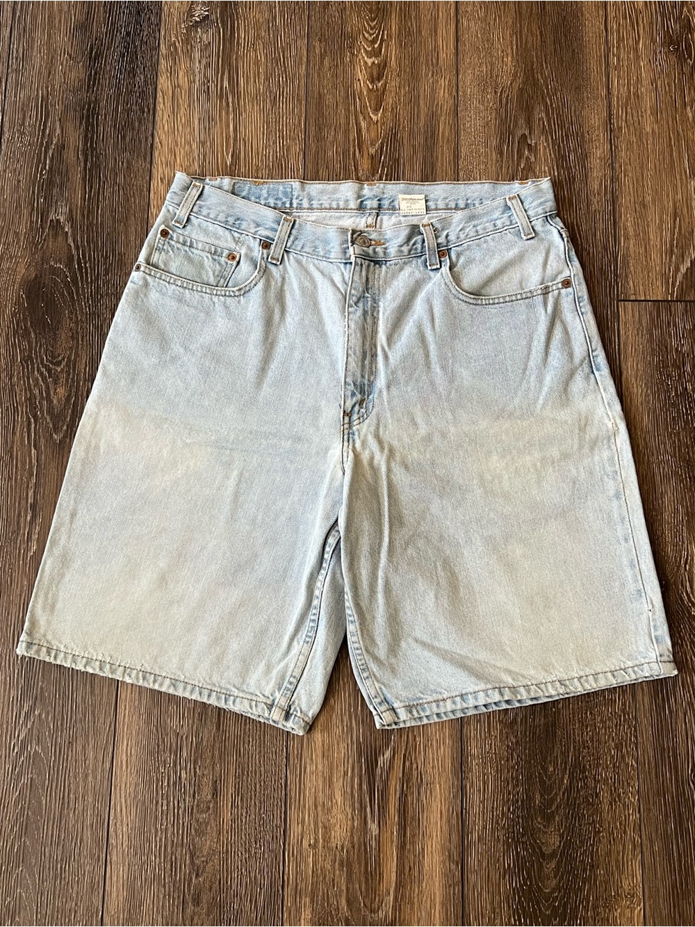 Vintage Levi's 560 Light Blue Denim Jean Shorts Mens Size 36
